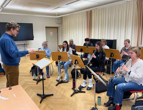 Ensemblearbeit Stadtkapelle Fürstenfeldbruck (Foto: Dirk Bruns)